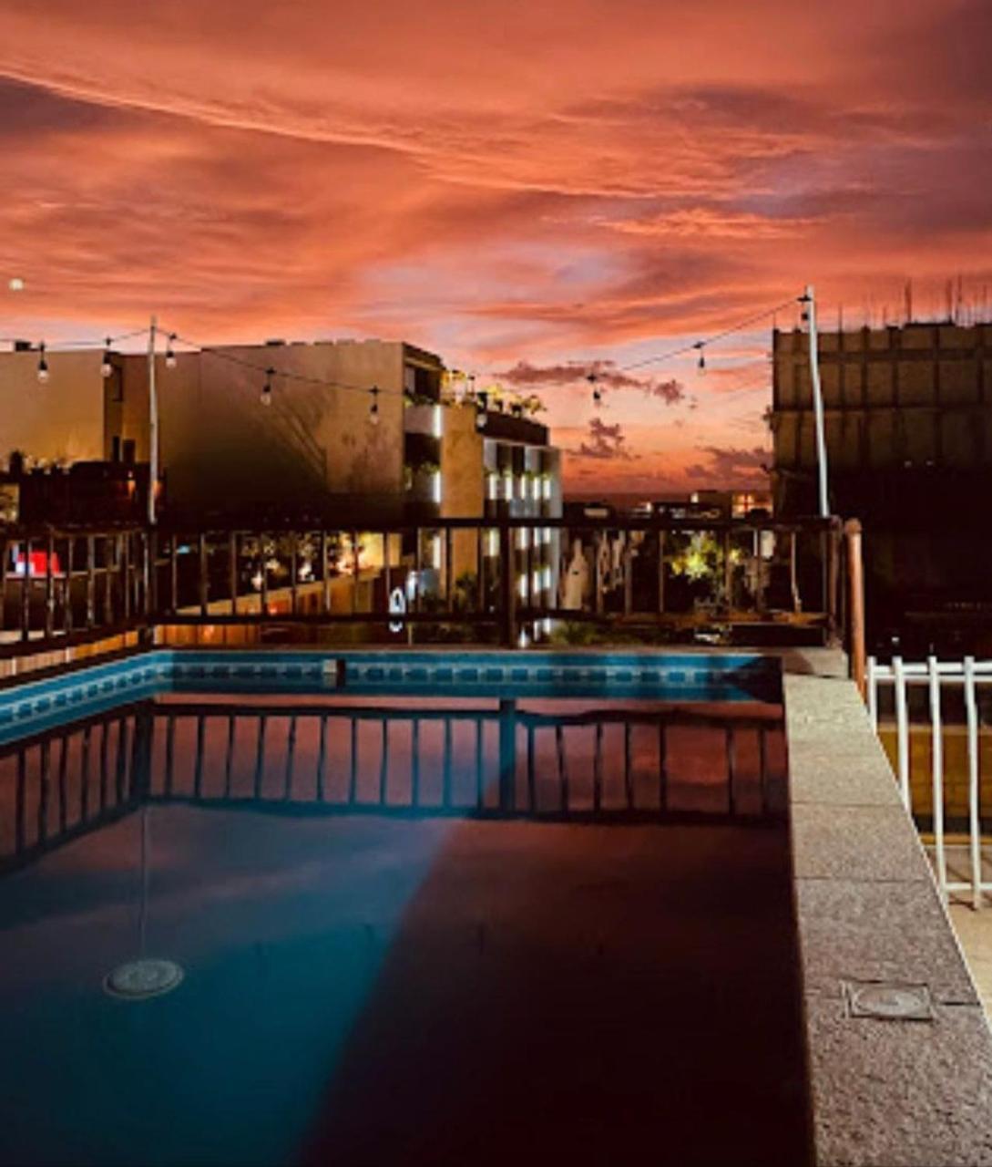 Chingon Anarchy Hotel & Roof Πλάγια Ντελ Κάρμεν Εξωτερικό φωτογραφία